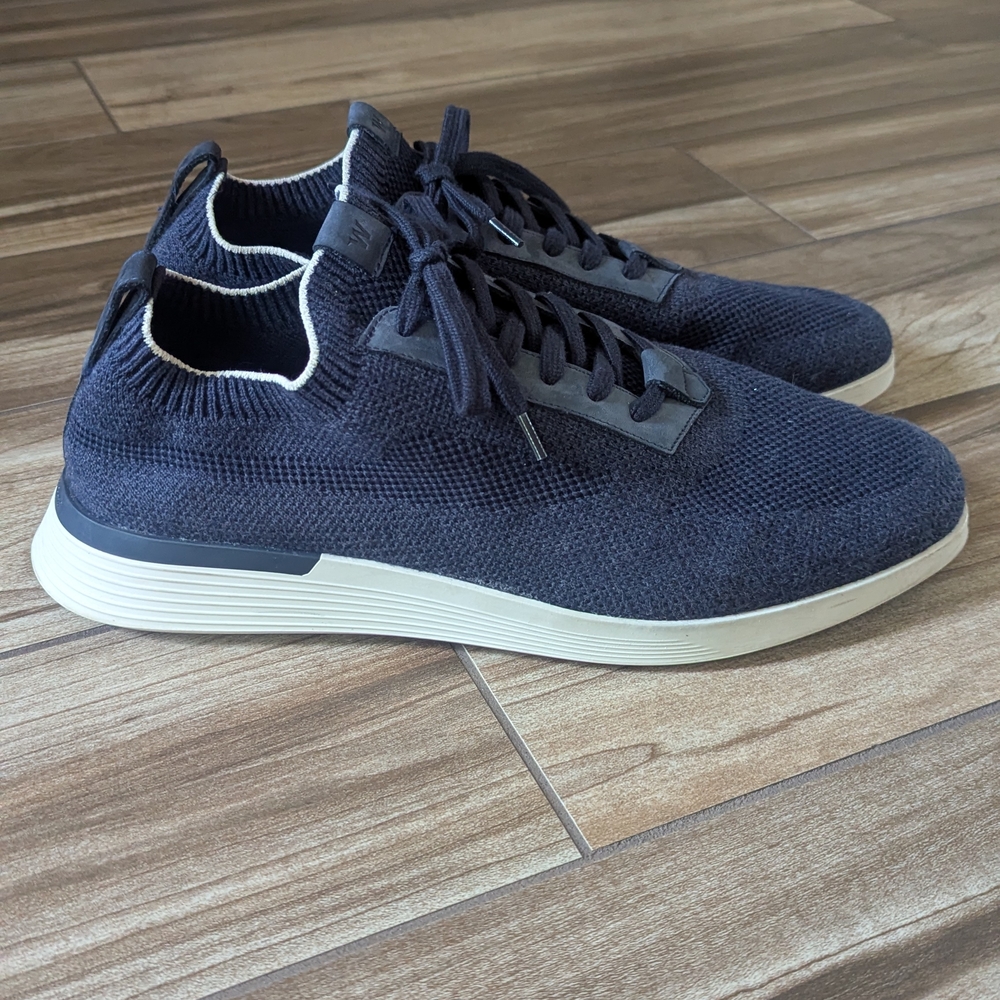 Men's Navy Knit Sneakers